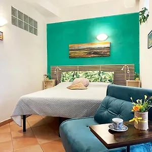 https://pispini-108-in-centro-vicino-piazza-del-campo.it-tuscanyhotel.com